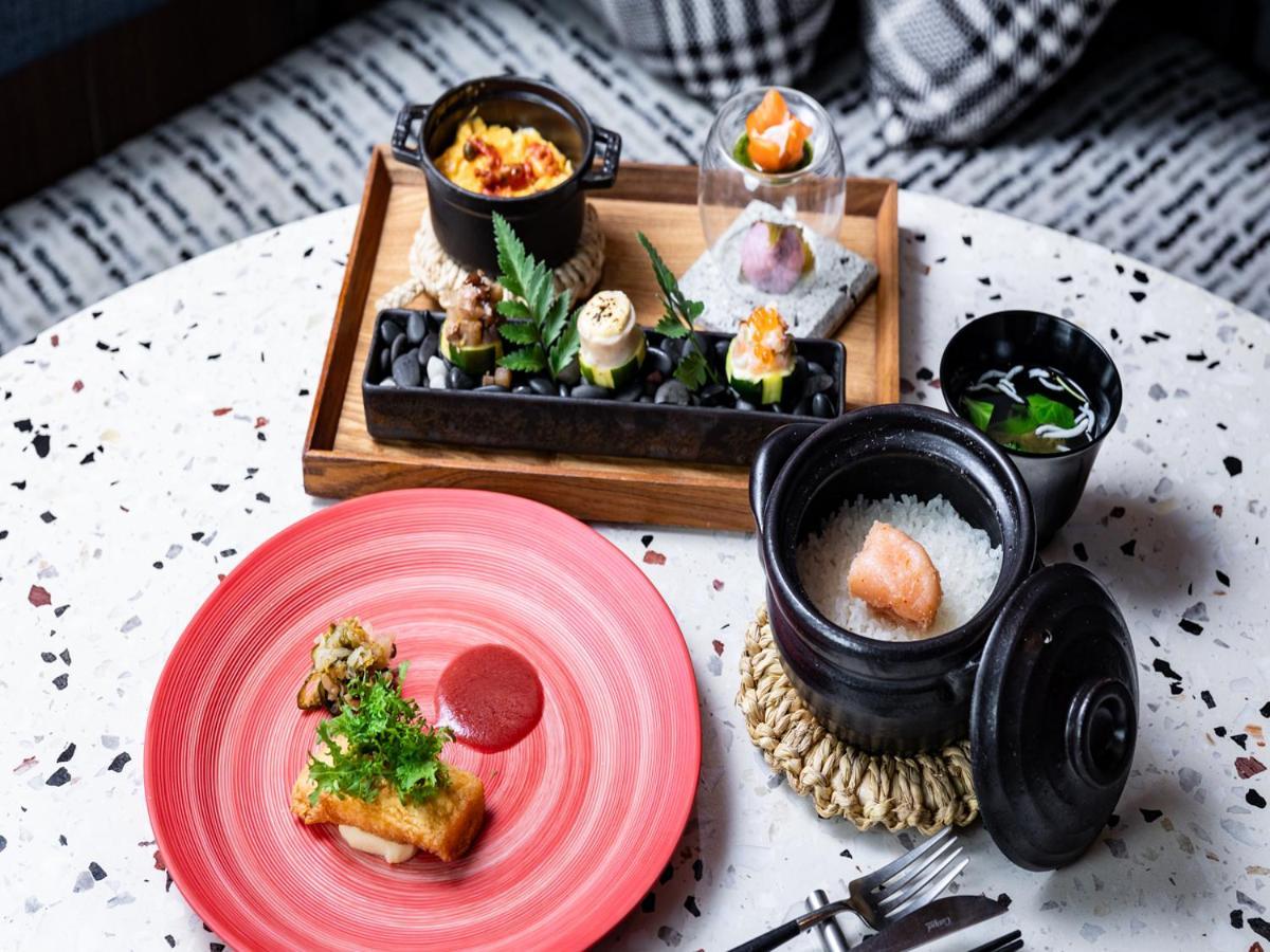 Hotel The Millennials Fukuoka à Fukuoka  Extérieur photo
